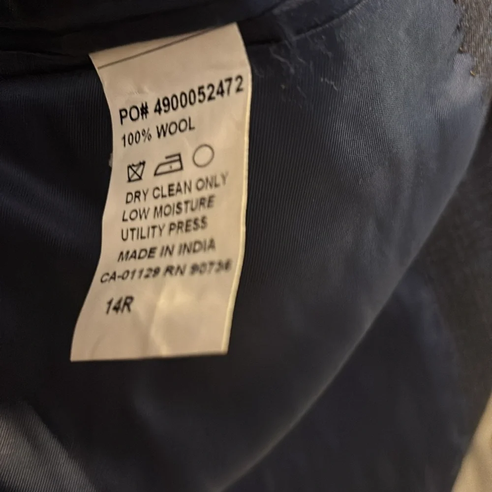 MICHAEL KORS SPORTS COAT SIZE 14 YOUNG MEN BLUE WITH BLACK PLAID LIKE DESIGN
